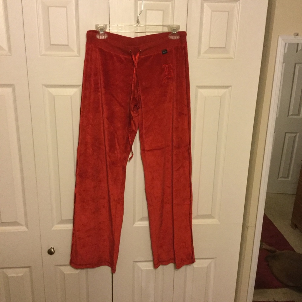 BCBG red active pants